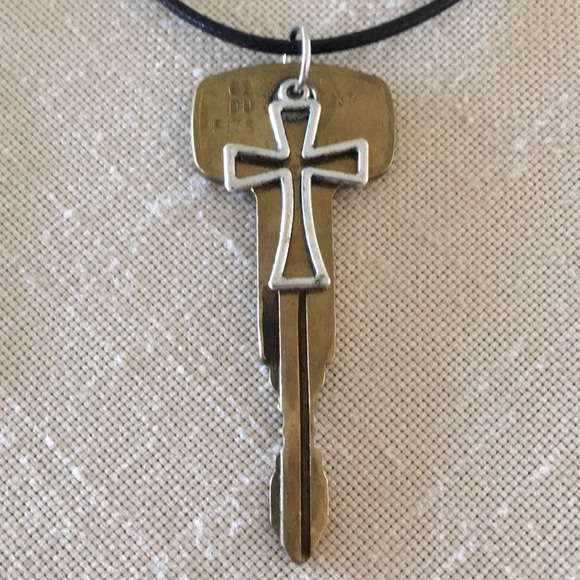 HAND CRAFTED Vintage Datsun Key Cross Charm Pendant Necklace - Picture 1 of 4